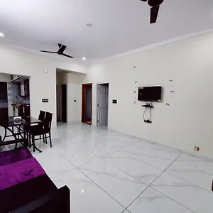 https://floral-service-apartments.mysorehotels.org