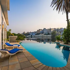 https://moustache-udaipur-verandah.udaipurhotels.org