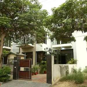 https://imperial-apartment.top-gurgaonhotels.com
